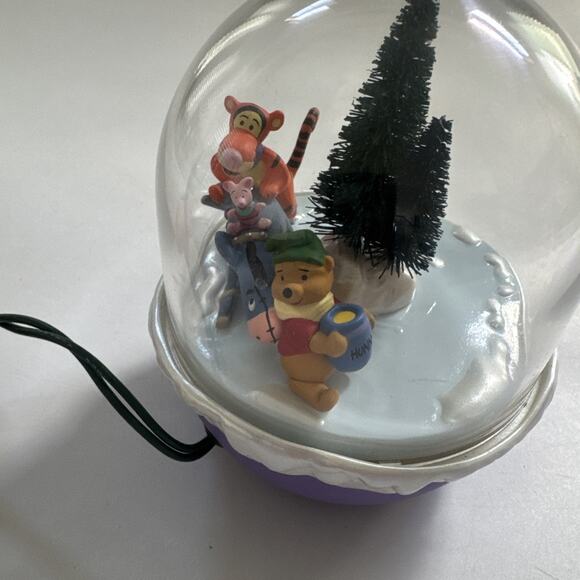 1996 Hallmark Keepsake Disney Winnie the Pooh Ornament Slippery Day Magic Motion - Picture 6 of 11